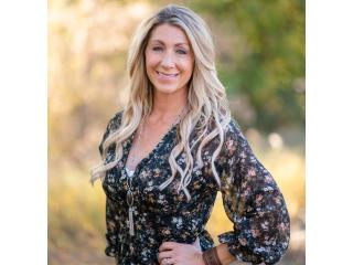Buy, Sell, & Invest with Lakewood's Trusted Realtor: Sarah Moore Buy, Sell, & Invest with Lakewood's Trusted Realtor: Sarah Moore
