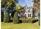 Vind unieke woningen met behulp van experts in luxe vastgoed.